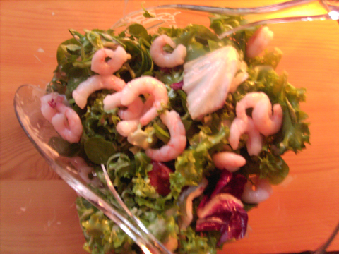 Prawn-salate: because I love prawns :3