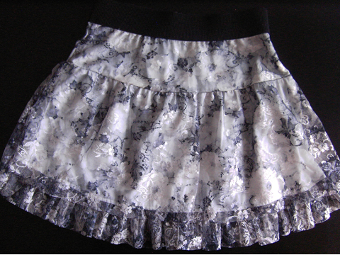 Shoppen mit Sa-chan ZARA super süßer Rock von ZARA