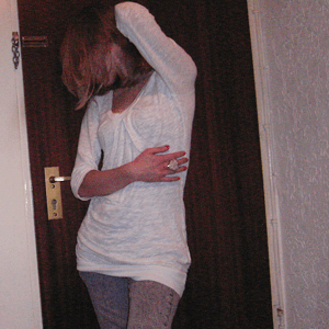 Tag 81: Herzohringe und Herzring Accessorize, Oberteil Vero Moda, Jeans H&M