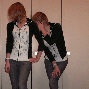 Tag 181: Strickjacke und T-shirt Avanti, Jeans Mister*Lady, Armbanduhr Fossil