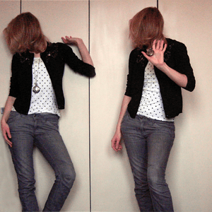 Tag 249: Strickjacke unbekannt, T-shirt und Kette Pimkie, Jeans und Top H&M