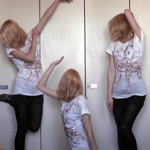 Tag 260 (22.03.2011): T-shirt Avanti, Shorts Primark, Strumpfhose Gina Tricot, Rutschersocken Eineuroladen