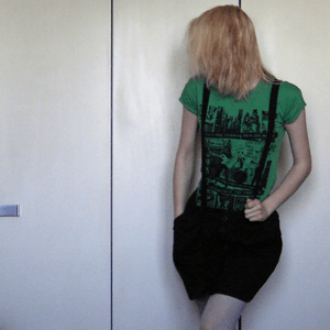 Tag 289: T-shirt Gina Tricot, Rock und Strumpfhose Pimkie