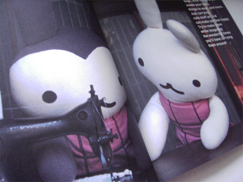 Cute Stuff von Aranzi Aronzo (total süßes Buch, in welchem erklärt wird wie man Stofftiere und süße Taschen herstellt)