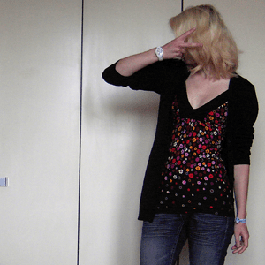 Tag 352 (23.06.2011): Strickjacke H&M, Top Avanti, Jeans Mister*Lady, Uhr Fossil