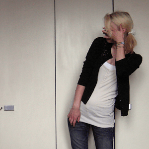 Tag 354: Strickjacke unbekannt, Top und Tanktop H&M, Jeans Mister*Lady, Haarband H&M kids