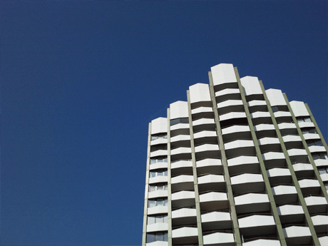 doku128_looking_up03