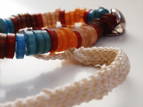 doku184_armbaender03